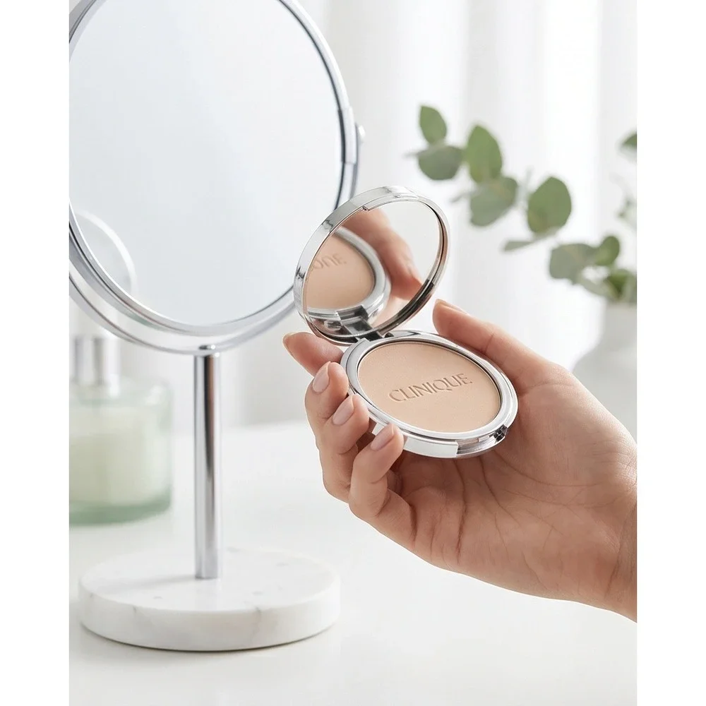 Clinique‎ Stay Matte Sheer Pressed Powder Oil Free 22 Stay Light Neutral